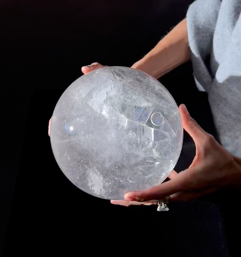 Selecting The Cover: The Crystal That Emerged for Arquivistas